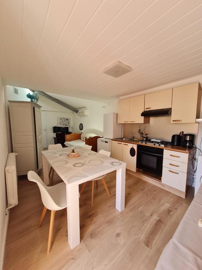 Appartement Jolie T2, Avec Cour Privee à Frontignan Extérieur photo